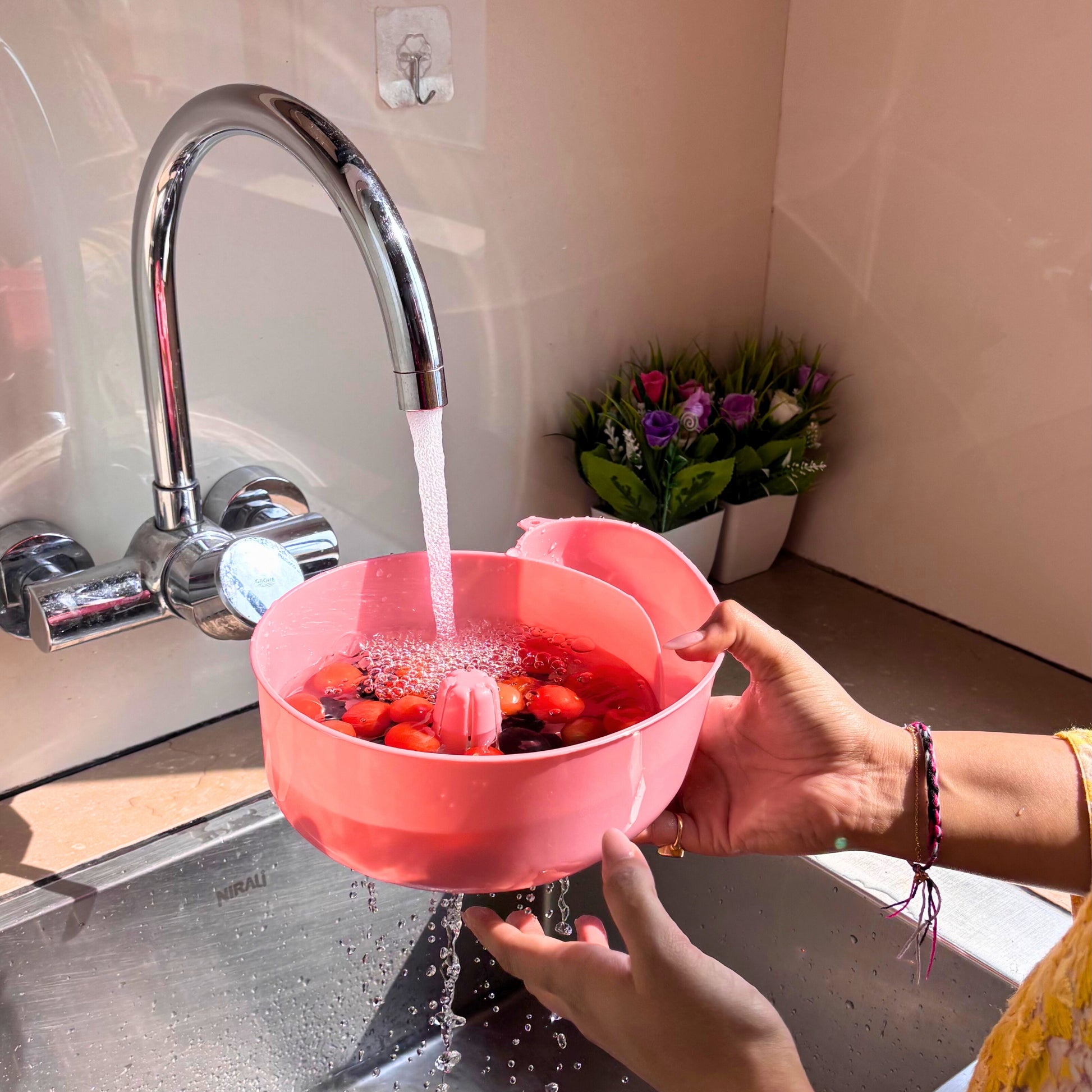 Snail Shape Drain Basket – Smart, Handy & Multi-Purpose