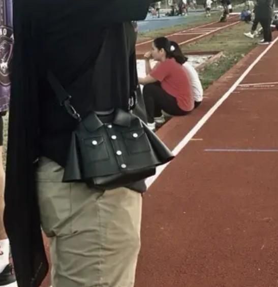 👜 Unique Jacket Shape Cute Sling Bag – Trendy, Stylish & Everyday Essential