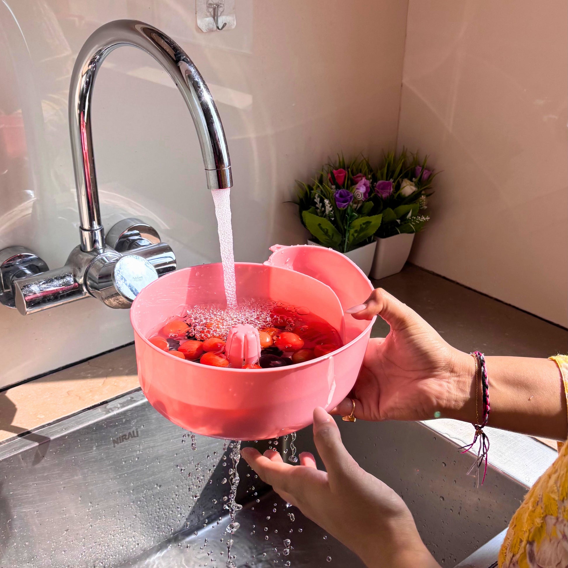 Snail Shape Drain Basket – Smart, Handy & Multi-Purpose