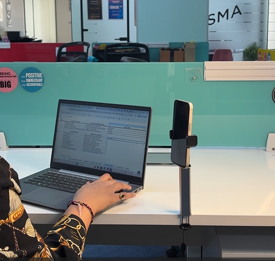 Portable 360-Degree Rotating Phone Holder