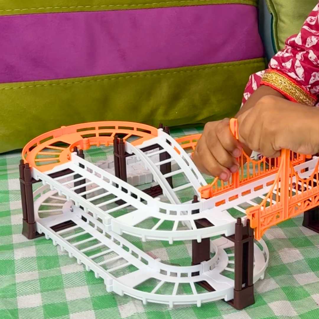 Astronaut Spaceship Track Set